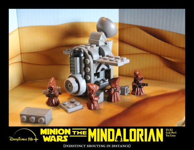 Jawas dismantling the Mindalorian's ship.